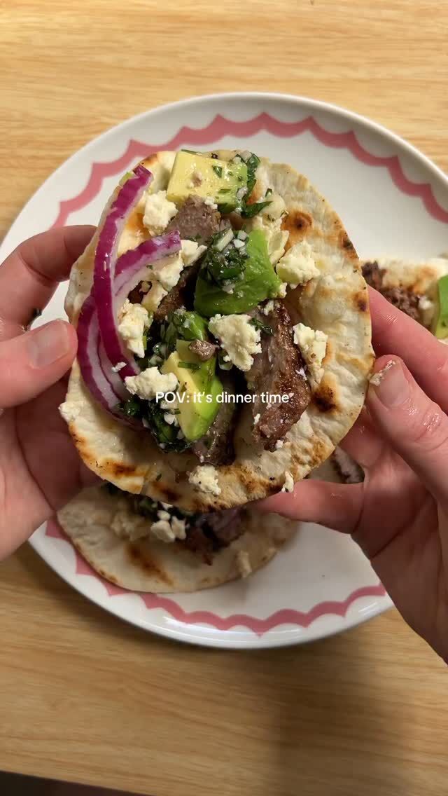 steak tacos are one of my favourite dinners 🤤🌮

#steak #steaktacos #dinner #easydinnerideas #easydinners #dinnerinspo #weeknightdinner #healthydinnerideas #healthydinners
