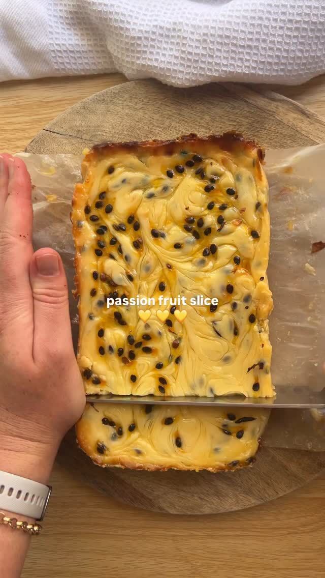 passionfruit slice 💛🌟

With only 6 ingredients needed, this
no-fuss recipe combines a buttery biscuit base with a sweet and tangy passion fruit topping 🤤

Google “kizactivelife Passion Fruit Slice“ for the recipe. Or click the link in my bio! 

#passionfruit #passionfruitslice #slicerecipe #6ingredients #easydessert #dessertrecipe #dessertrecipes #dessertlover